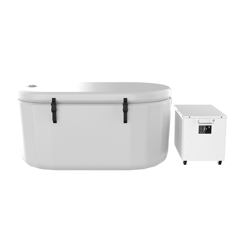 Suuri jääkylpylö allas kylmähoitoon Suuri jääkylpylö allas kylmähoitoon