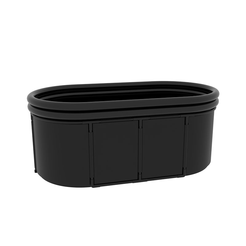 Erittäin suuri jääkylpylää sisätiloissa