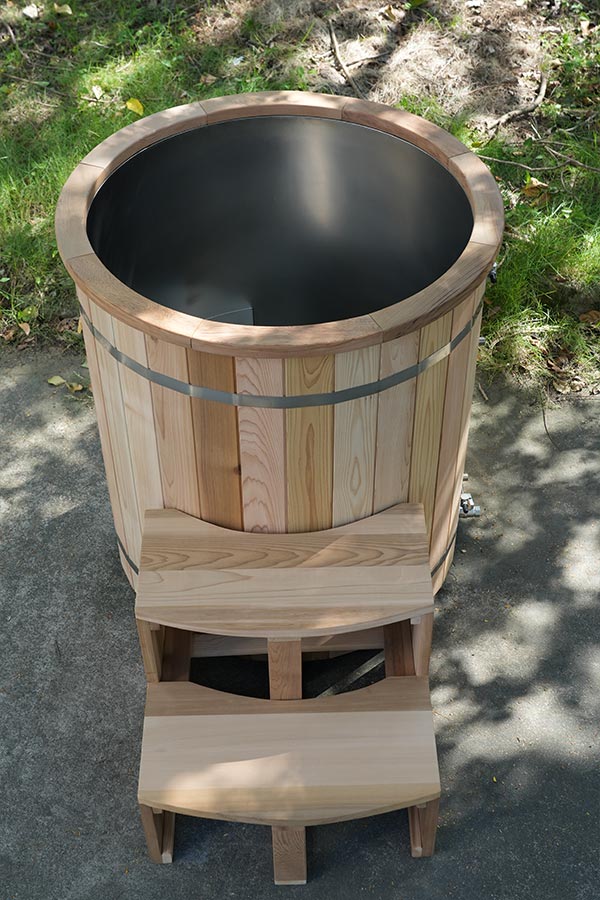 Luxury Cold Plunge Barrel for Gyms and Spas