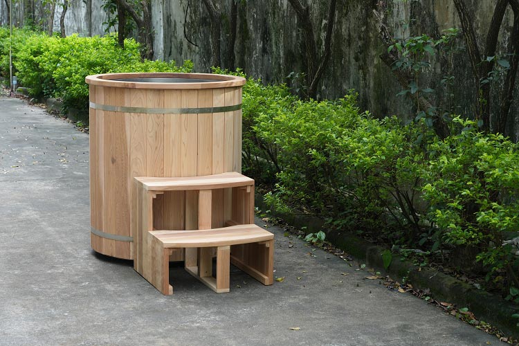 Luxury Cold Plunge Barrel for Gyms and Spas